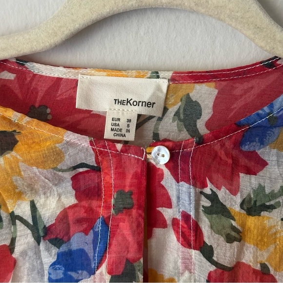 The Korner Colorful Floral Blouse Size S - Picture 3 of 8